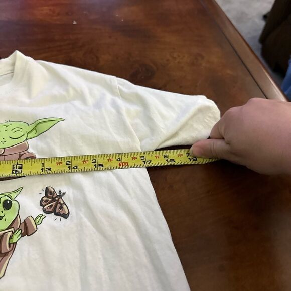 Disney Starwars Mandelorian Baby Grogu Tshirt Size M - Picture 11 of 11